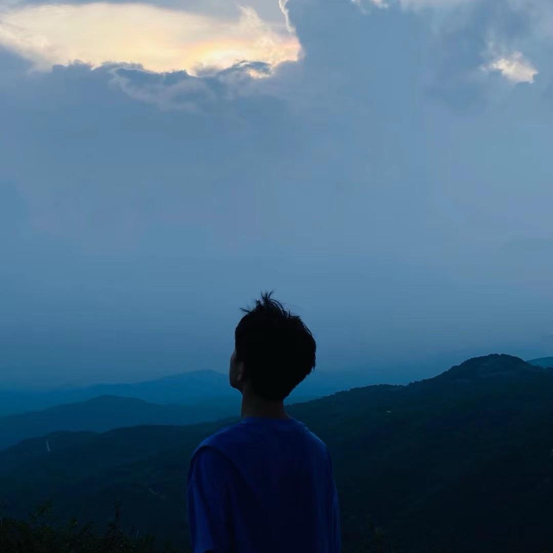 李泓锦