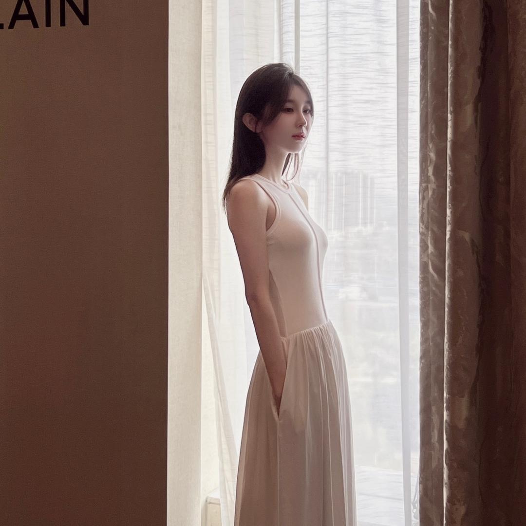 天蝎小姐姐