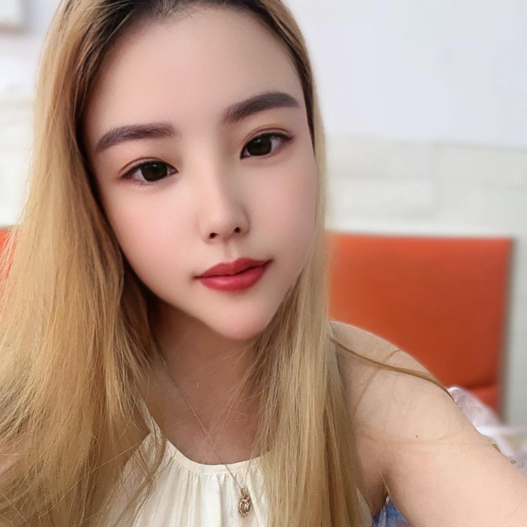 💞何家三꧔ꦿ᭄ 丫头ഒ᭄💕