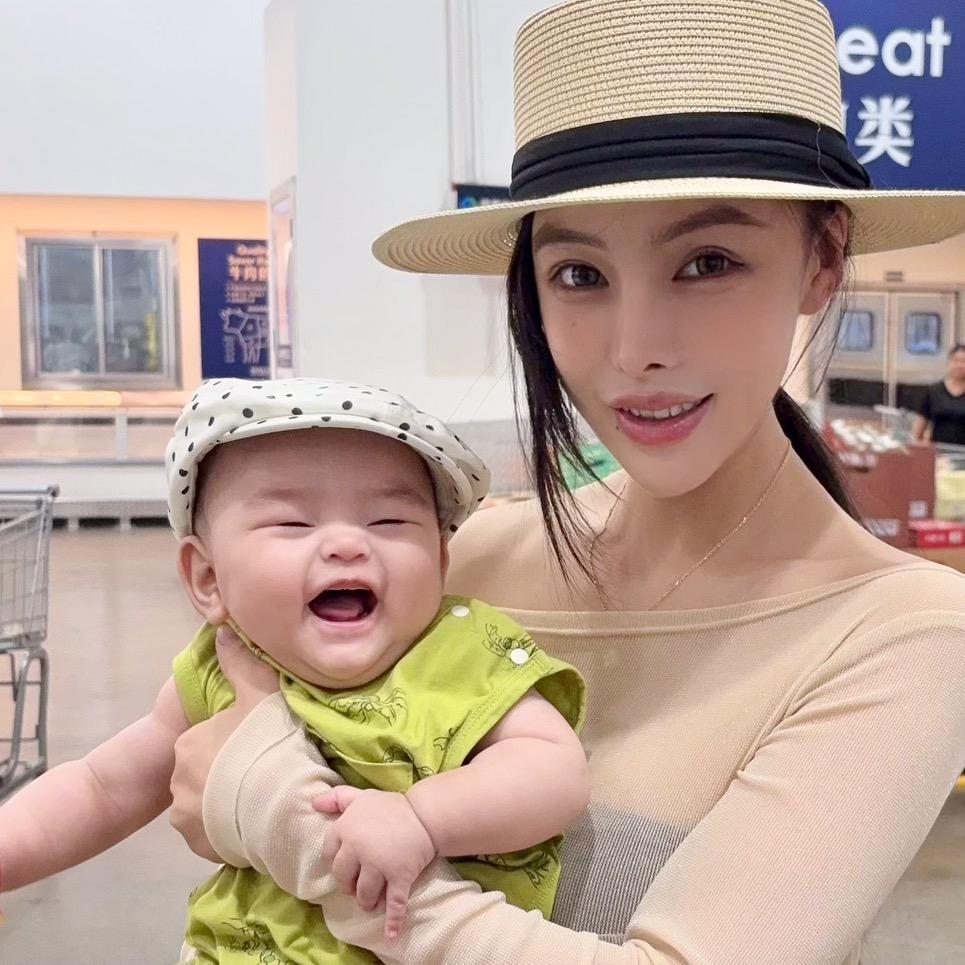 八月家的吞金兽