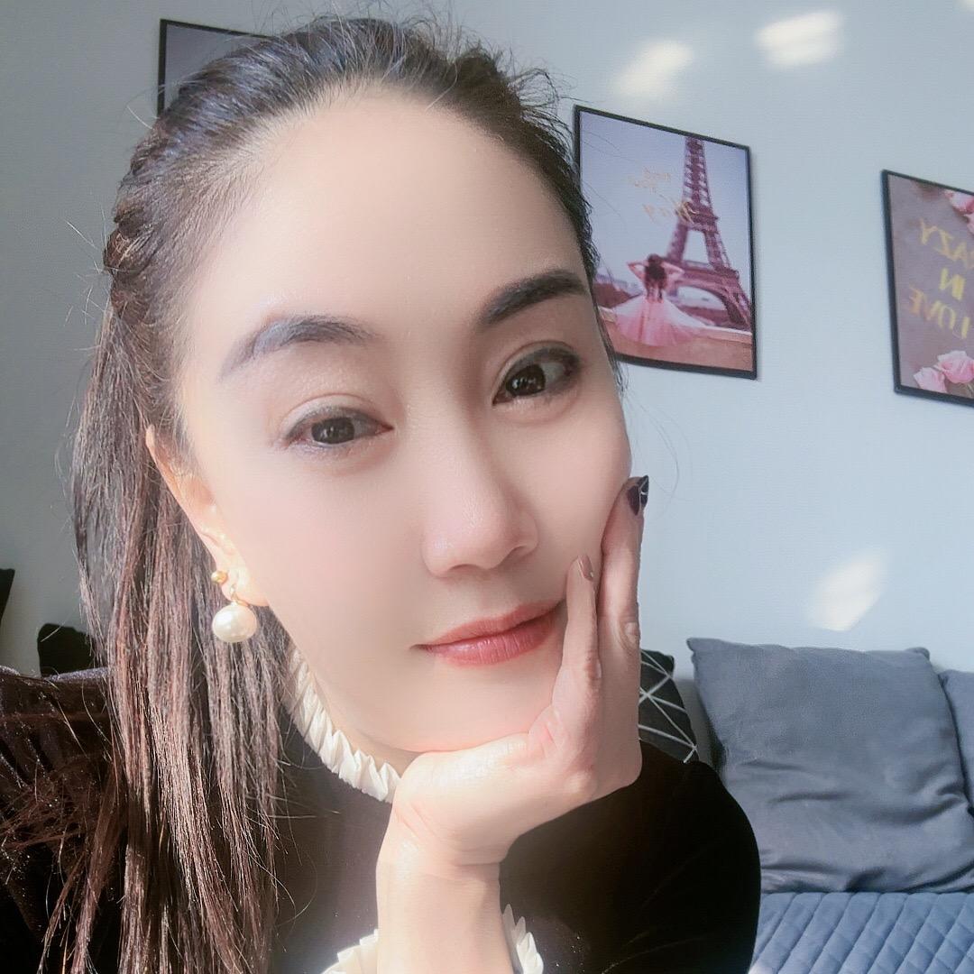 霞霞爱跳舞💃