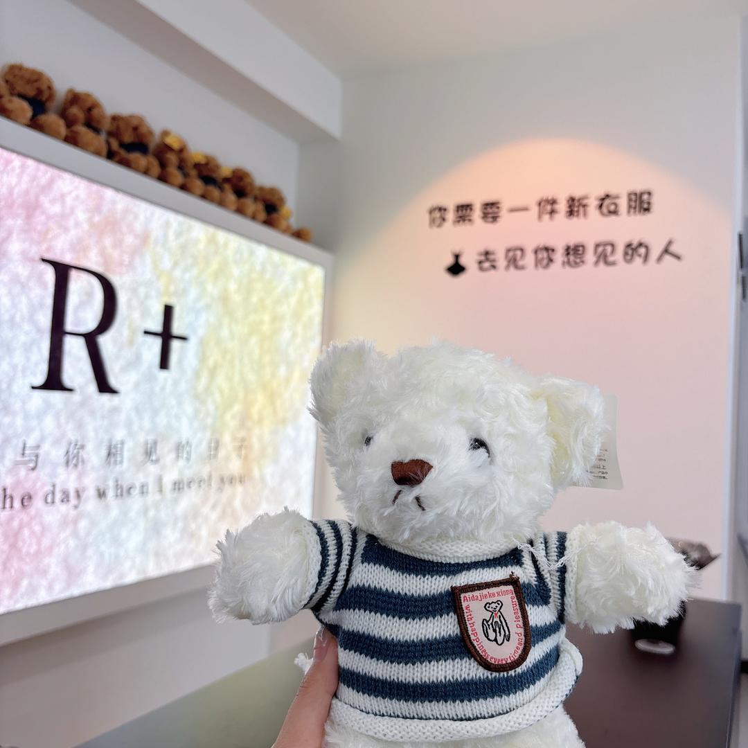 R+女装美学集合店