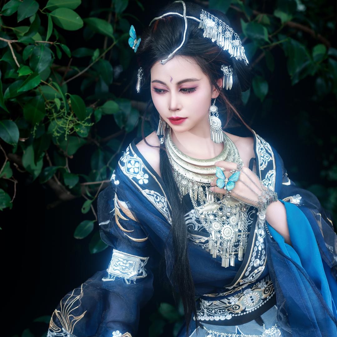 美妆师$￥童童