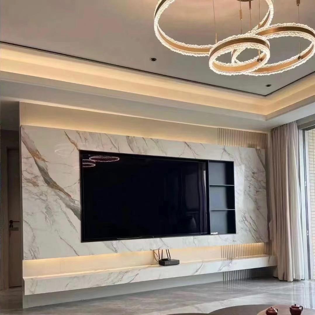 90后做吊顶的小伙