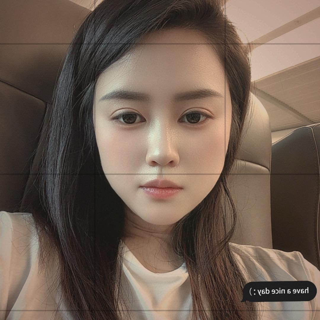 慧子•（唱歌主播）•百货分享