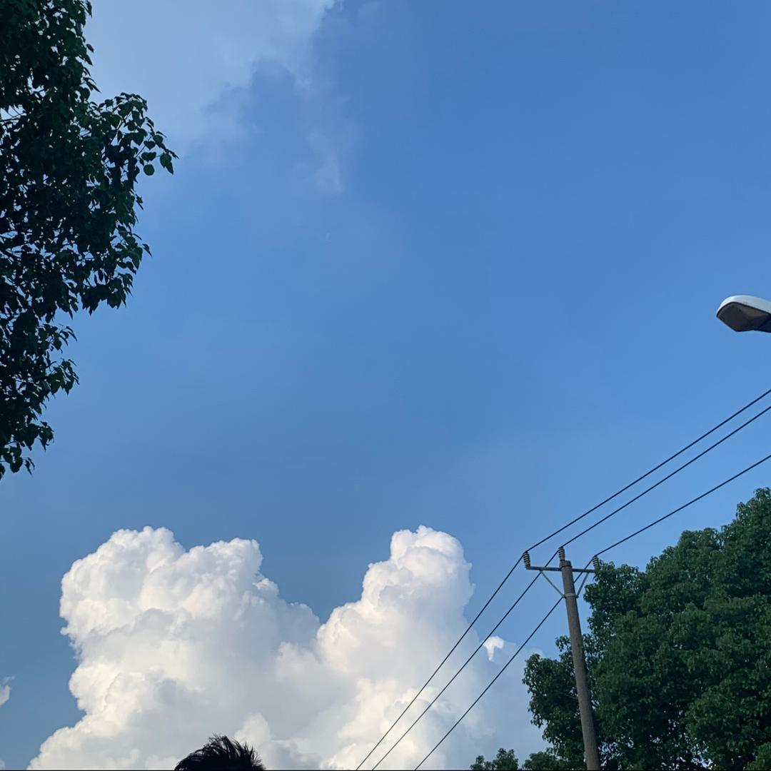@嗯