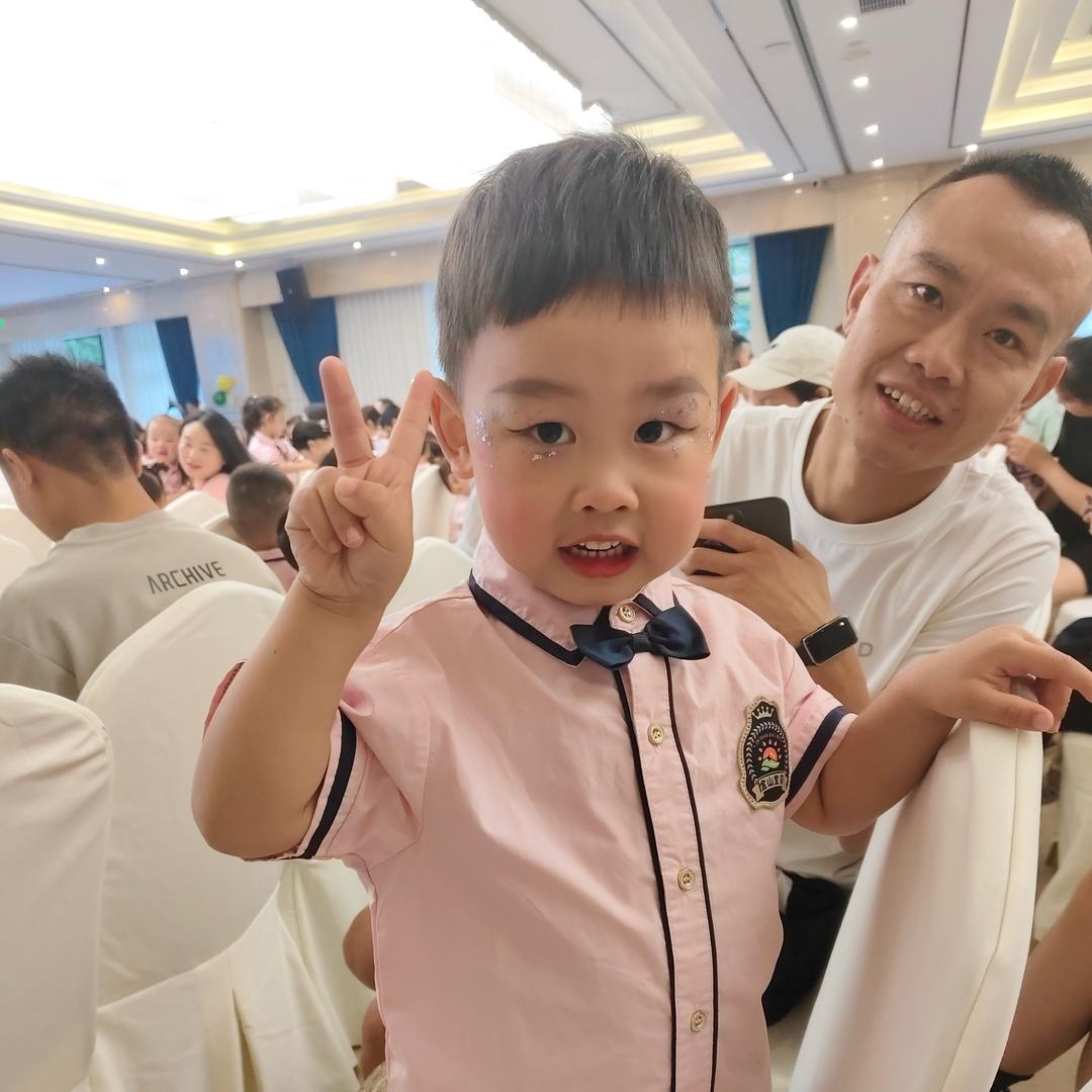 杨军军