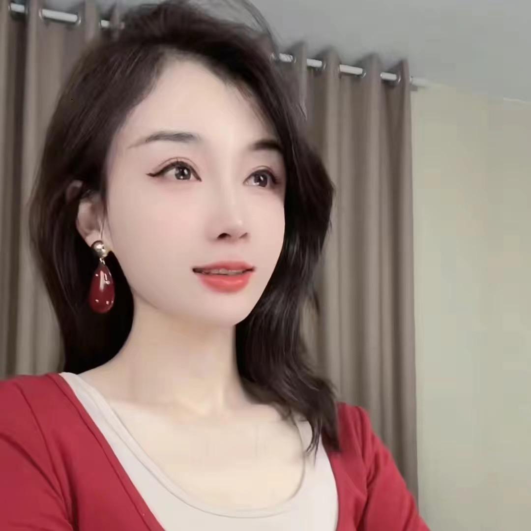 郑州蓝鲸品牌女裤