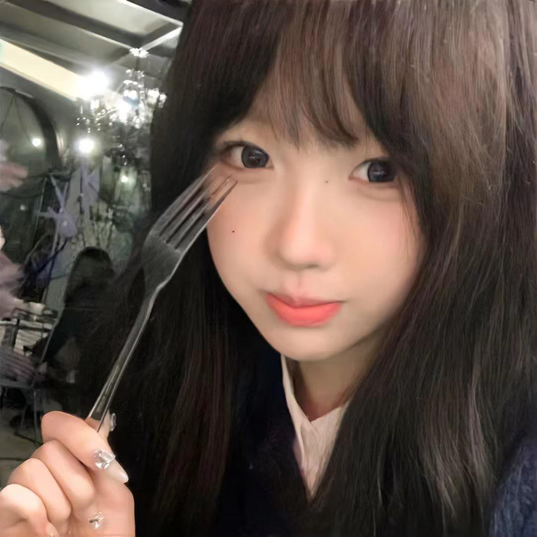 三月由