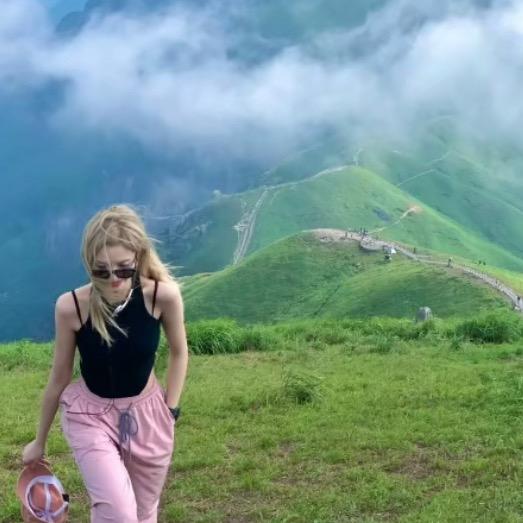 郑小姐的服装店