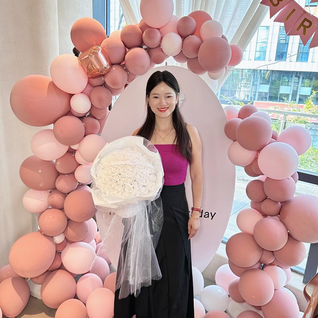 妮妮是个吃货