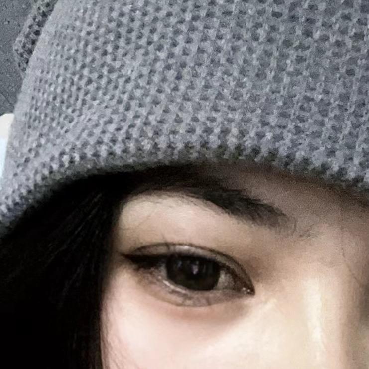 打怪兽的露西