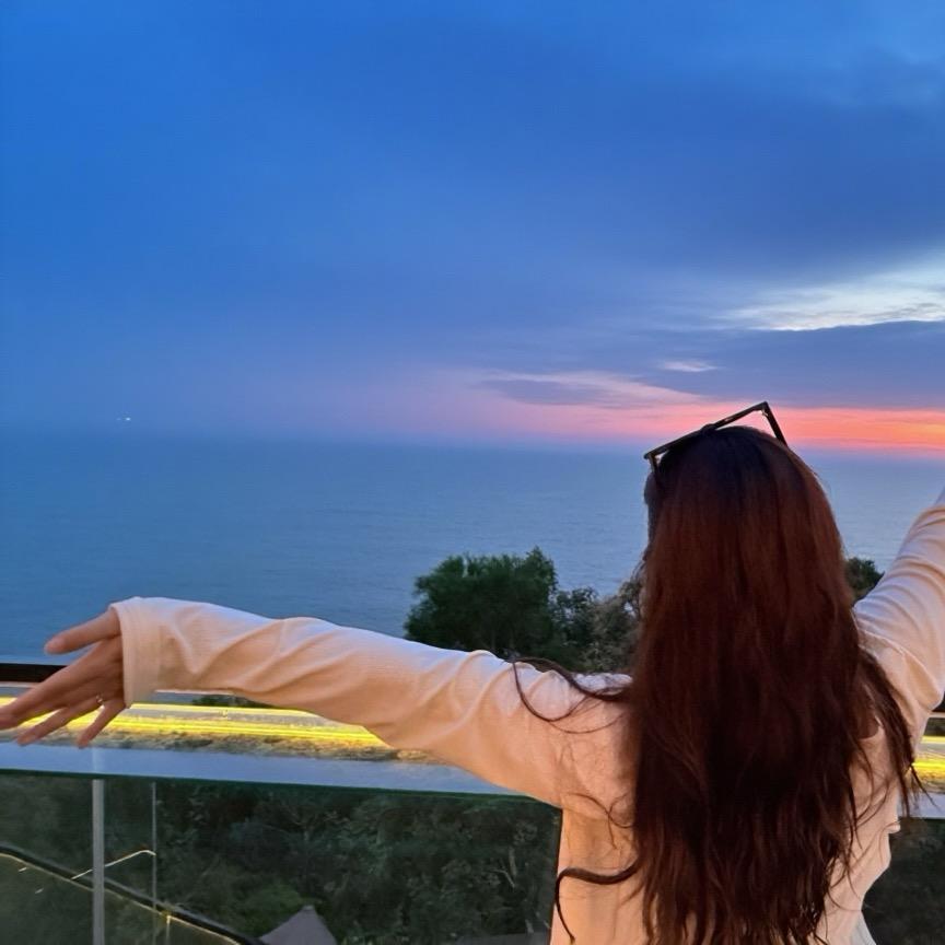 丽丽吖～