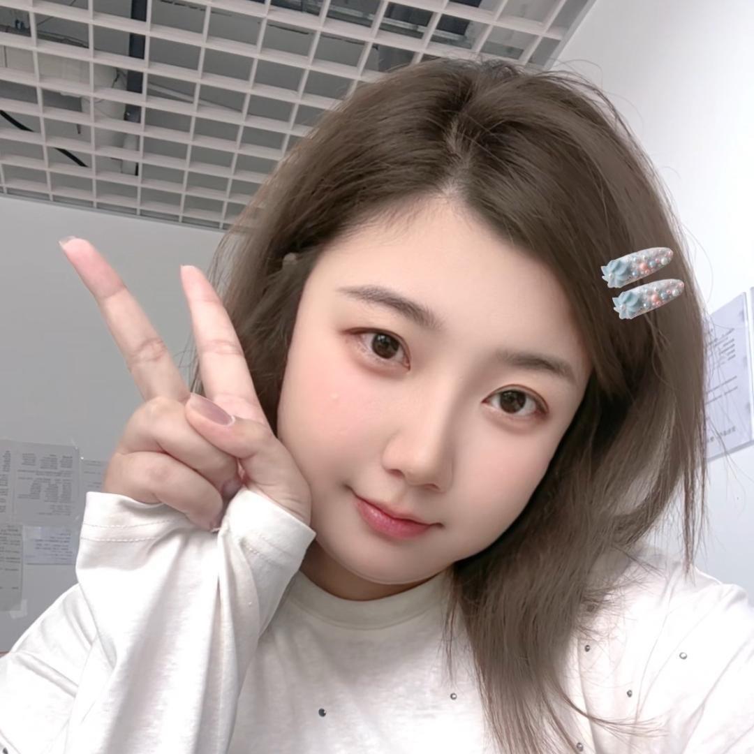 ☁️云朵是甜妹呀🎀