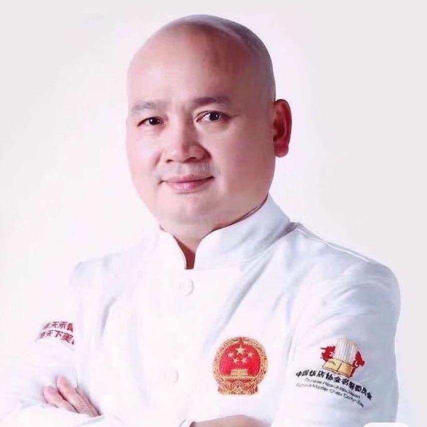 邱镇城