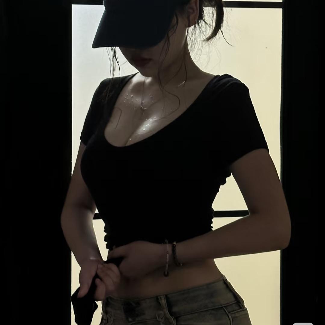 一薪一亿👈