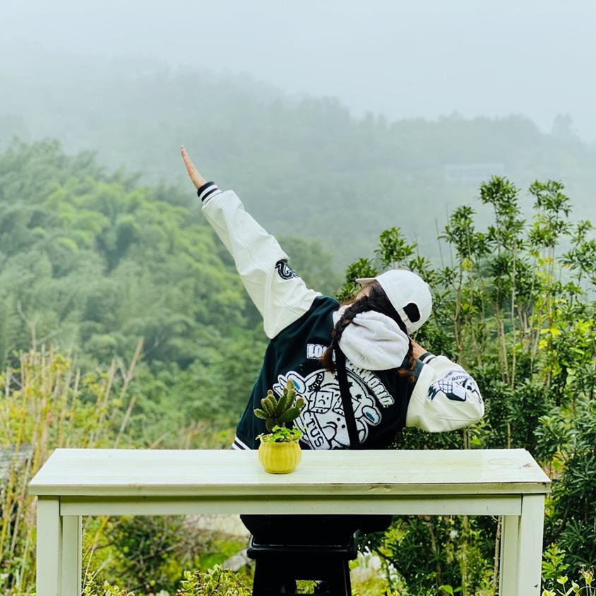 小周周              🐜