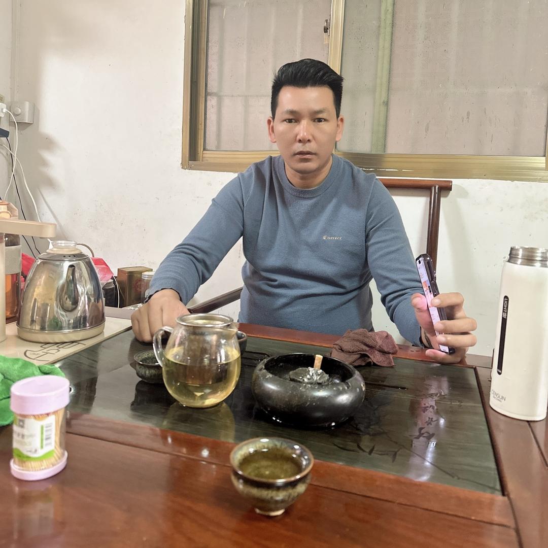 广州本地良哥装饰真石漆，水包水，水包沙