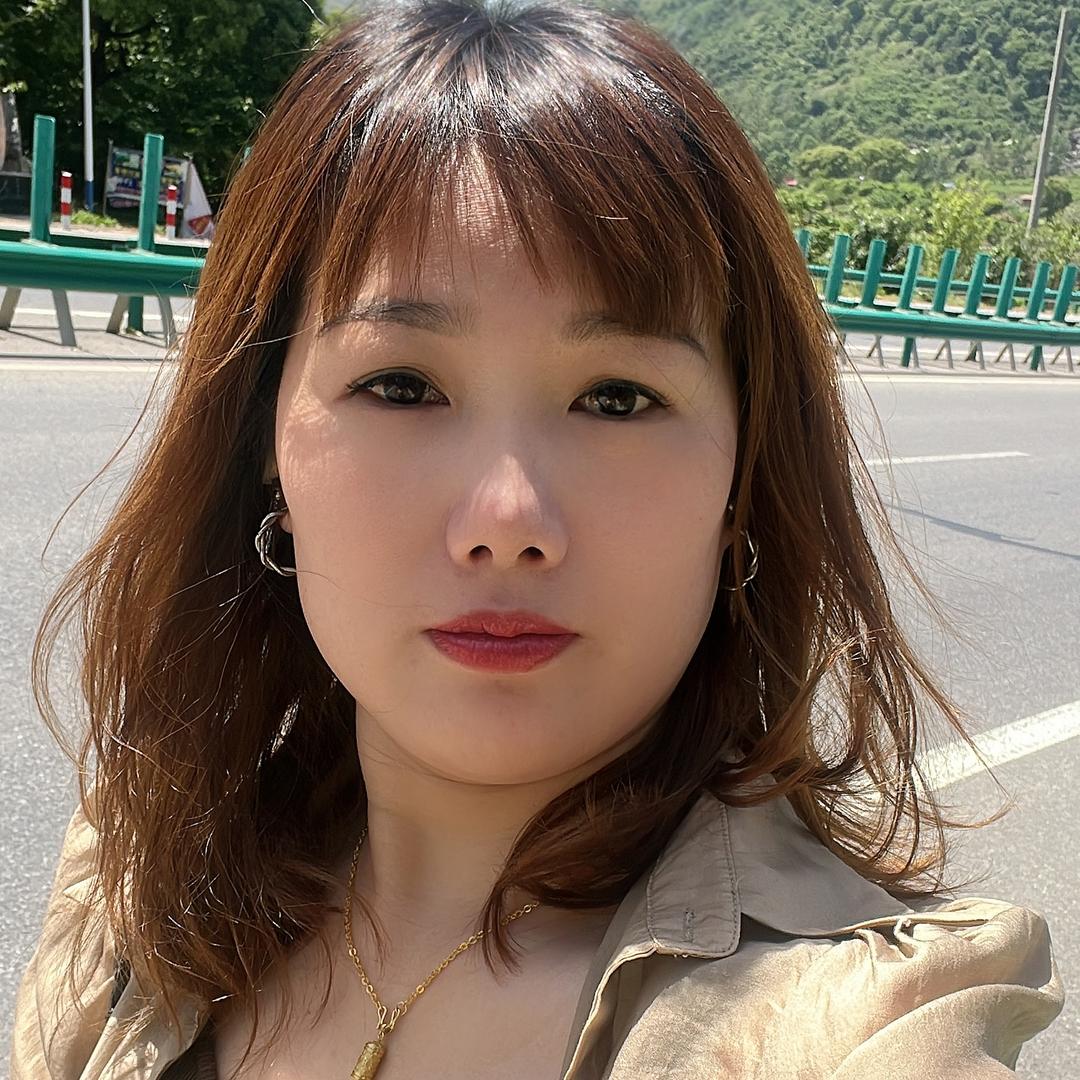 এ᭄玲💕娜🍀