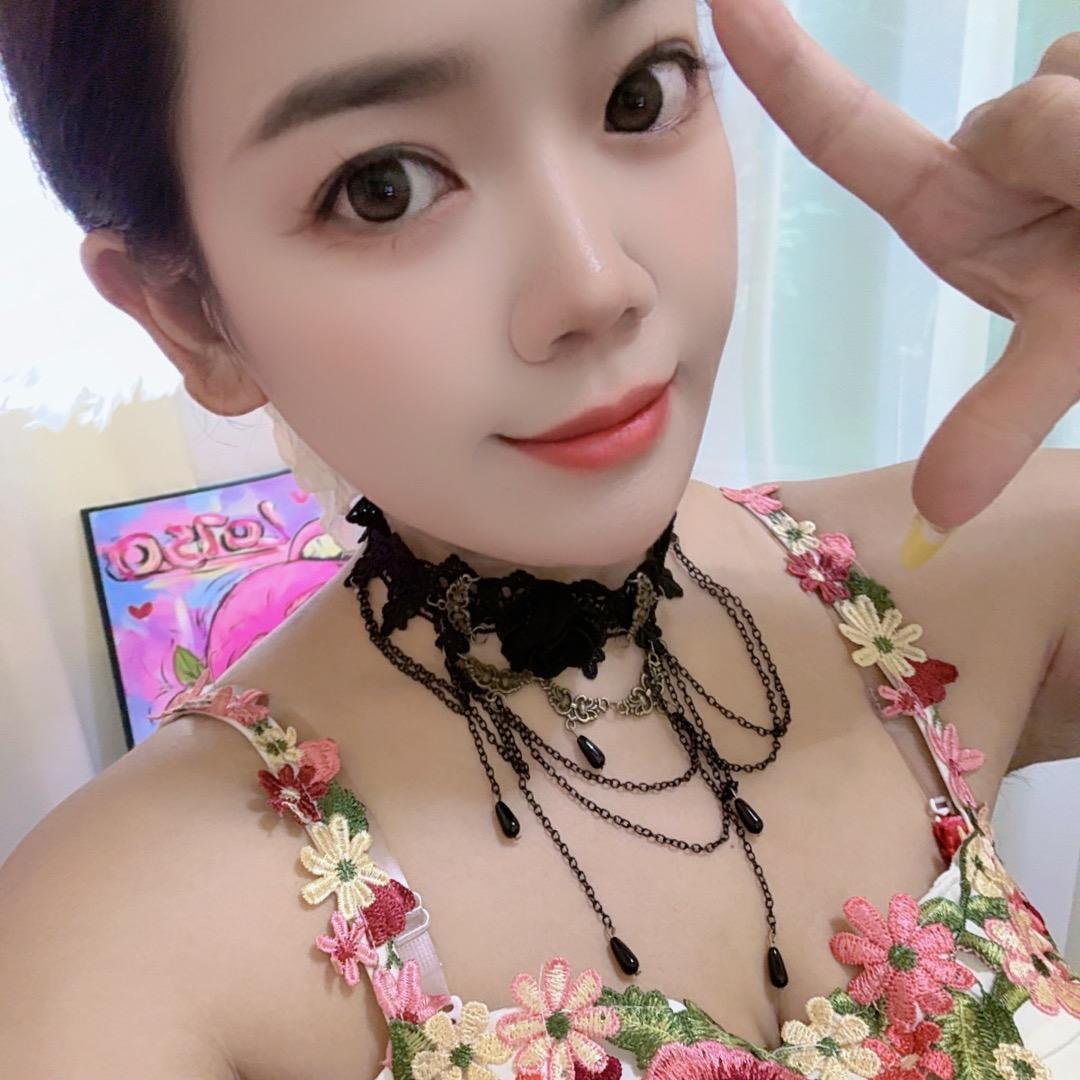 然然(没人疼)