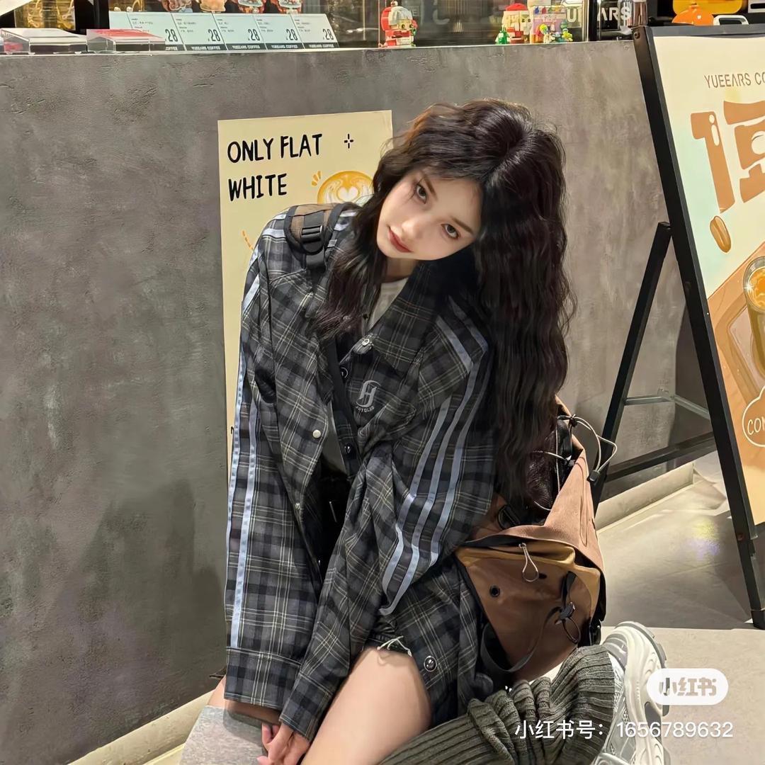 小泡芙今天穿什么