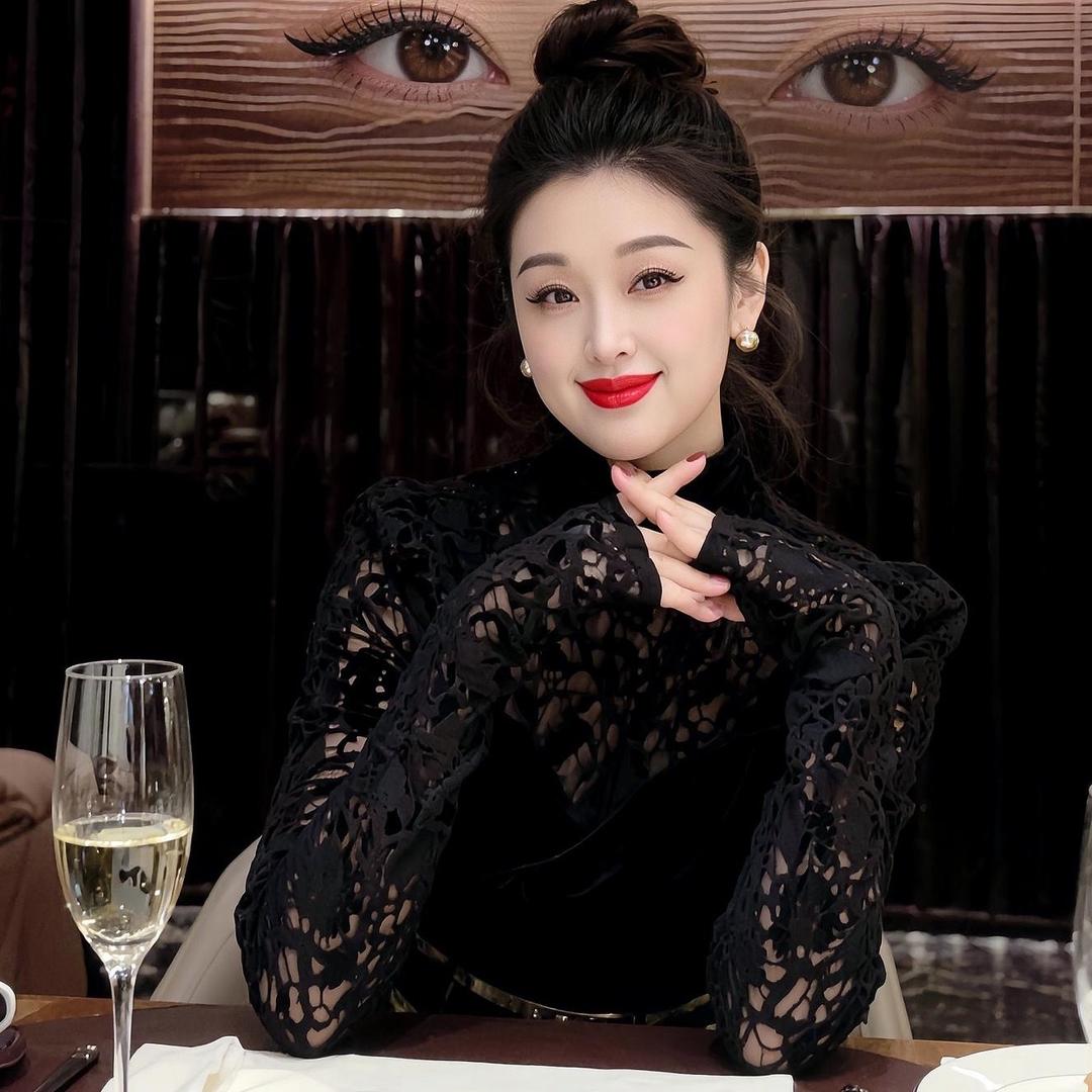 ❤️❤️夺宝奇兵 女装 华华❤️❤️