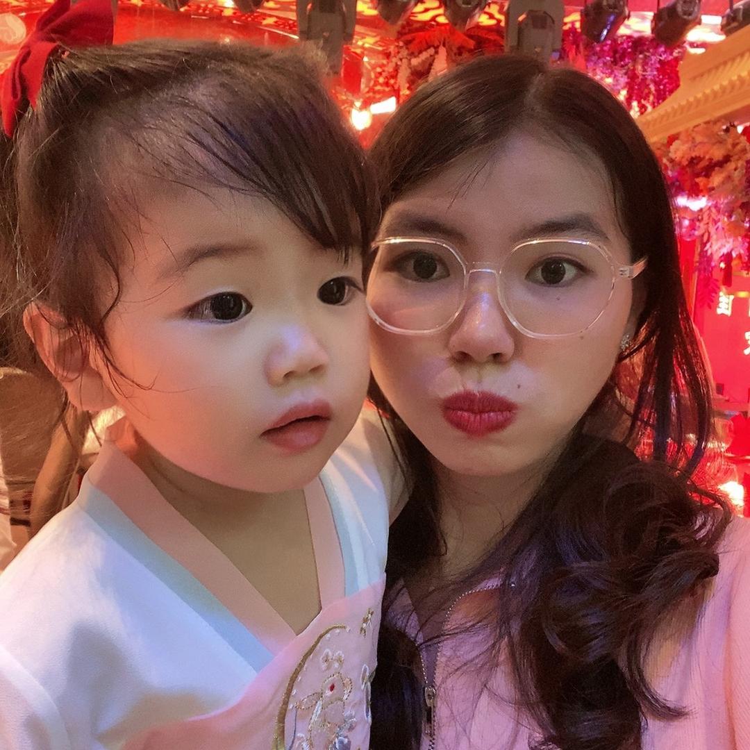 欣瞳麻麻