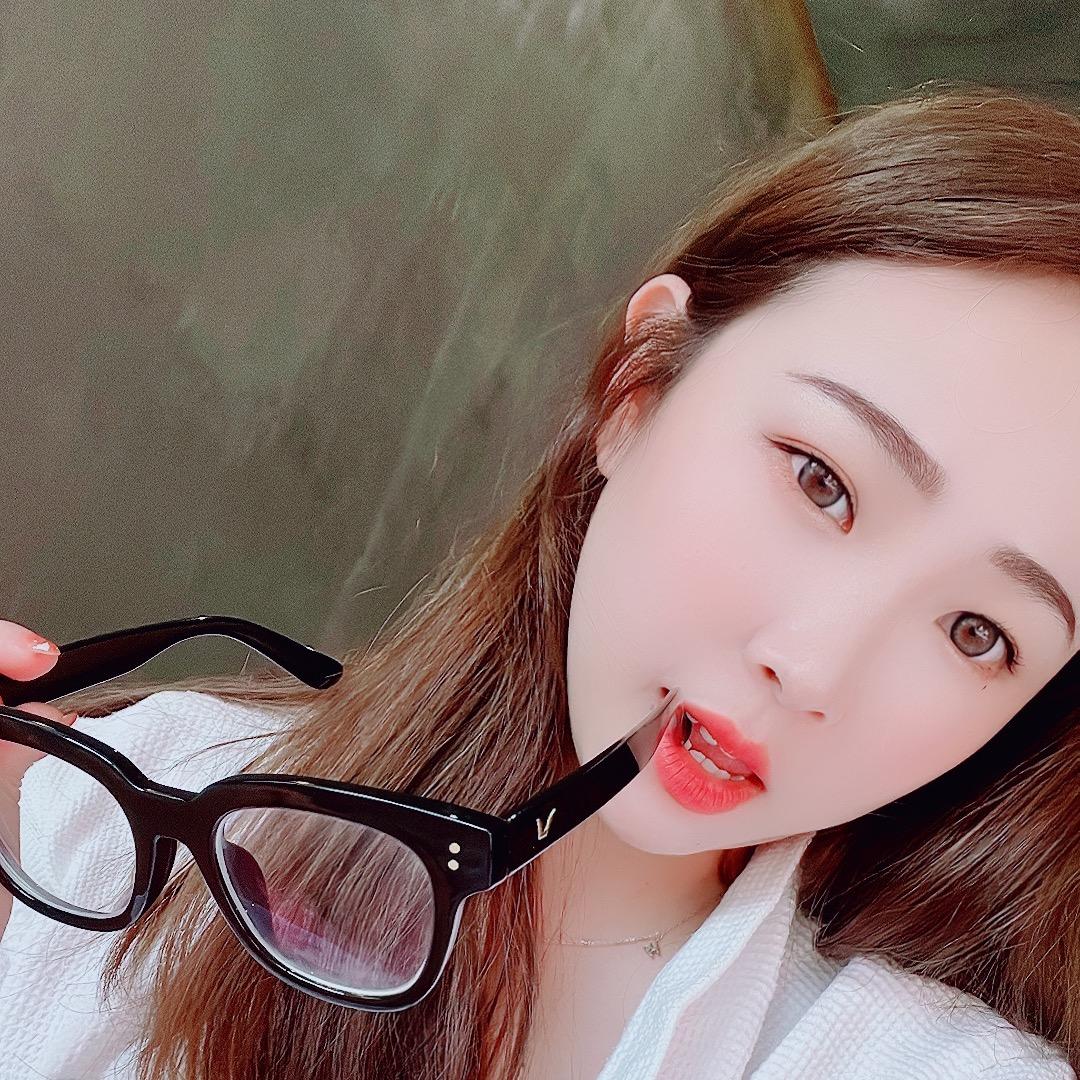 现任女友