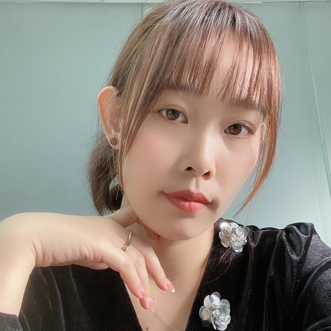 @东海摆摊的小姐姐