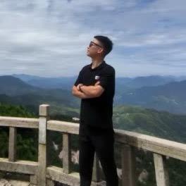 李哈哈