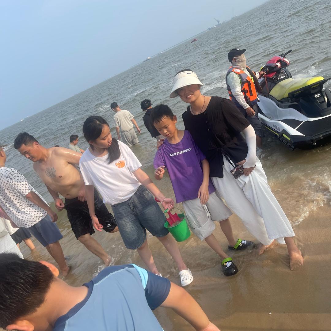 风与路人；