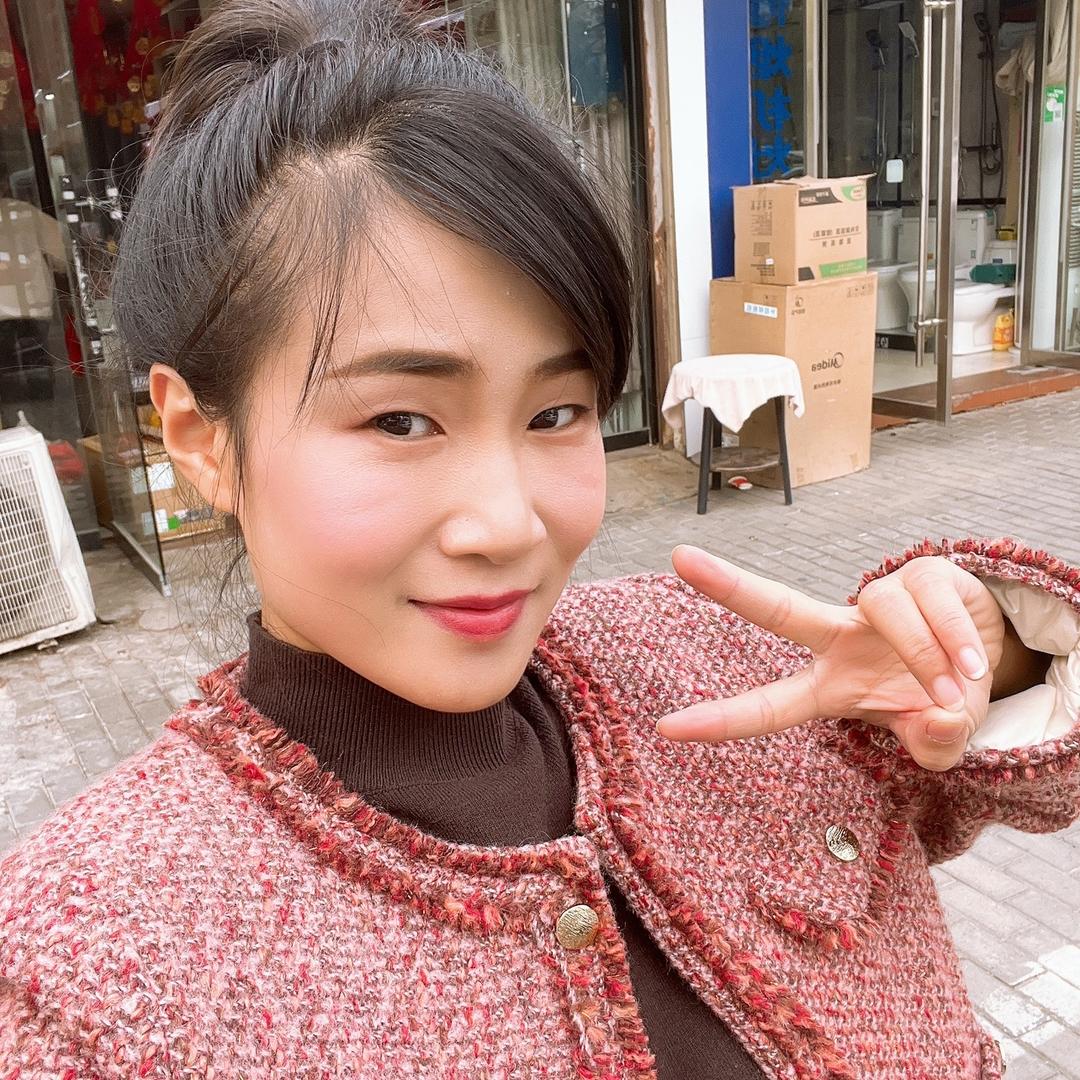 花开向喜工厂店（小号琳琳）