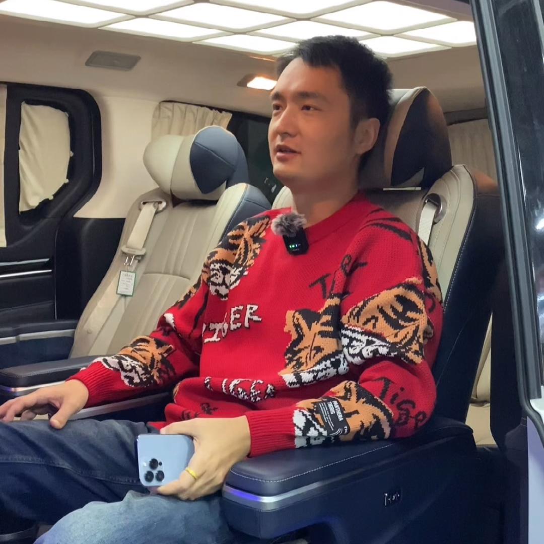宏林商务车宿营车升级