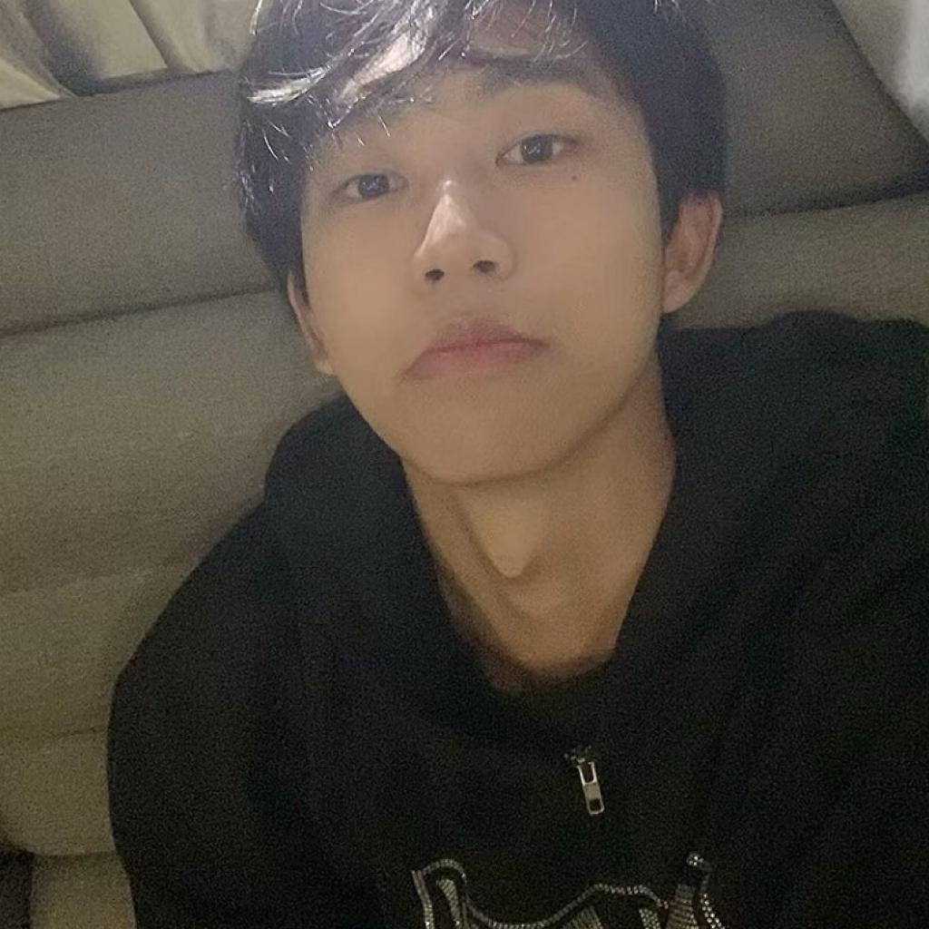 小e