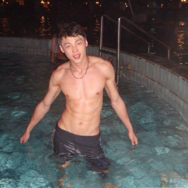 187峰子游泳🏊🏻‍♂️