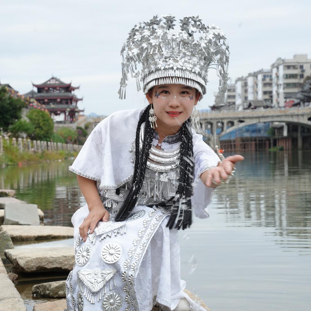 妮妮