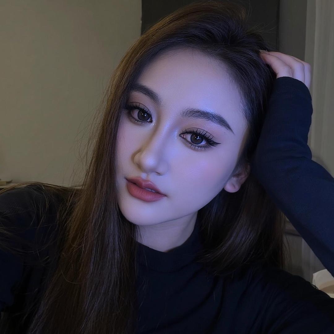 香格里拉深巷摄影化妆师