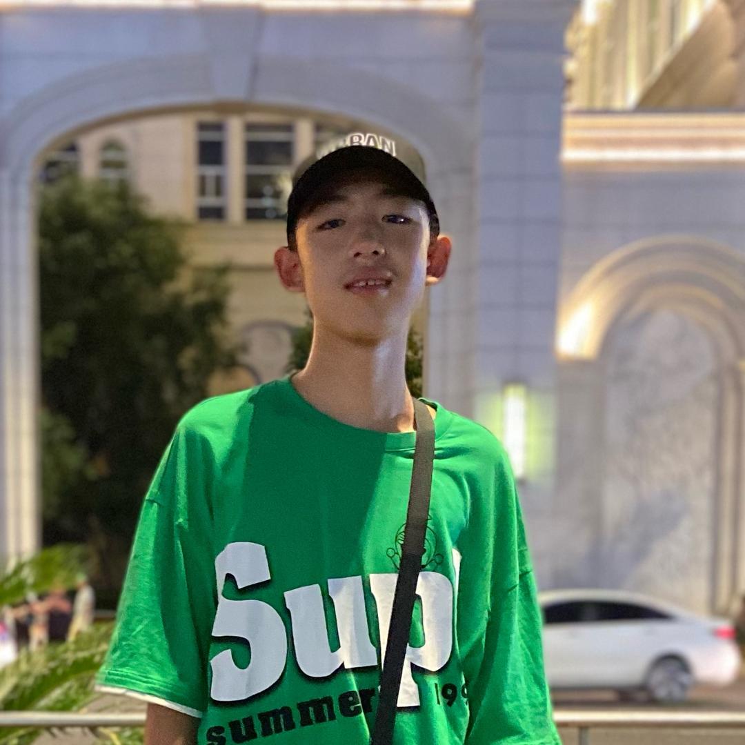 少年琦琦