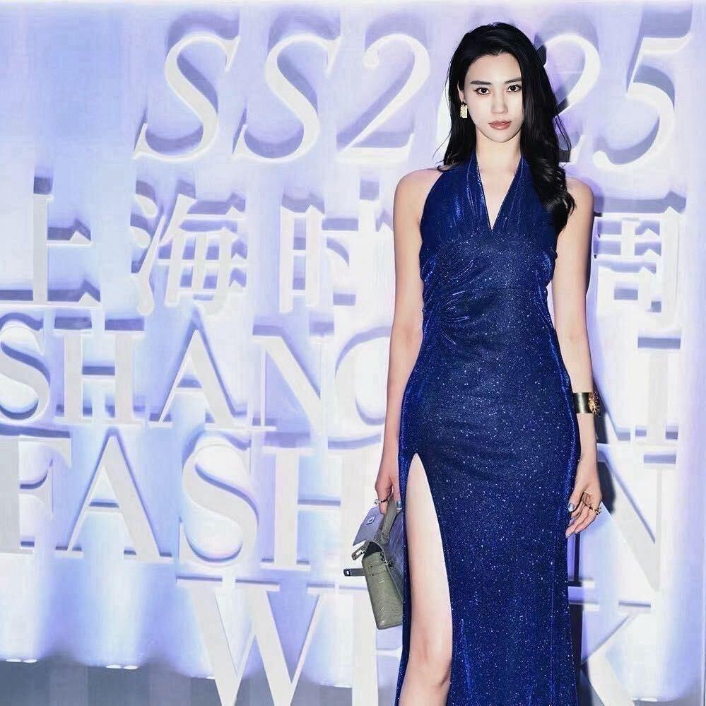 万施