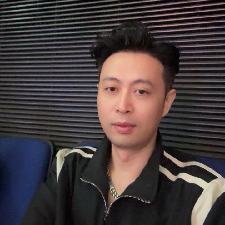 强哥 🎤直播每晚8:35