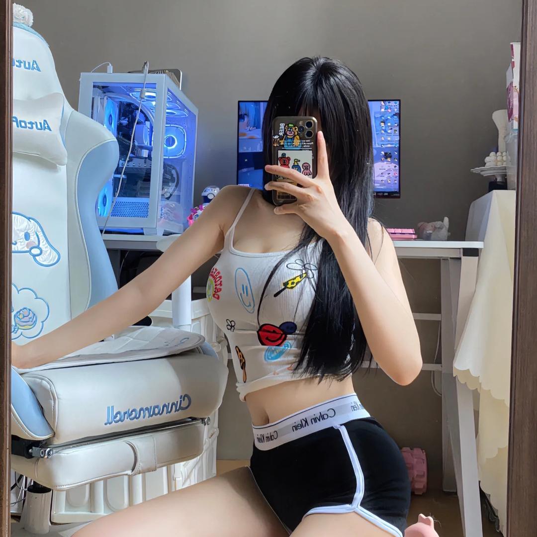 颖儿咿呀zZ