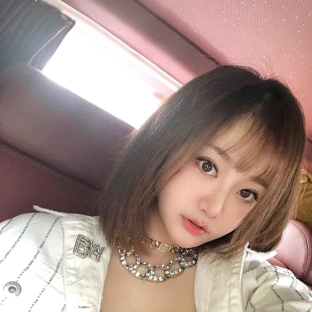 王哈哈BlingBling✨
