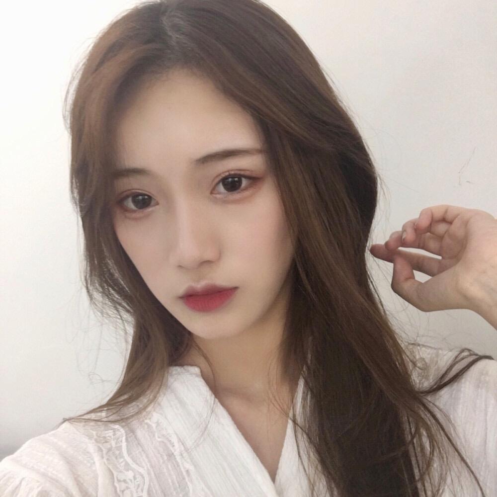 琳琳美妆师