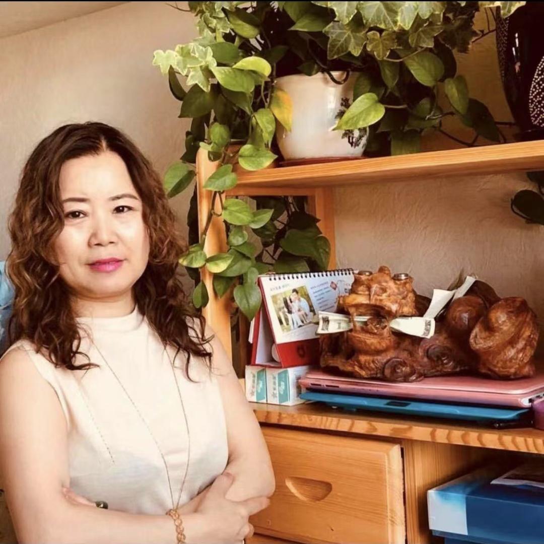 辉南县朝阳镇金华时装店
