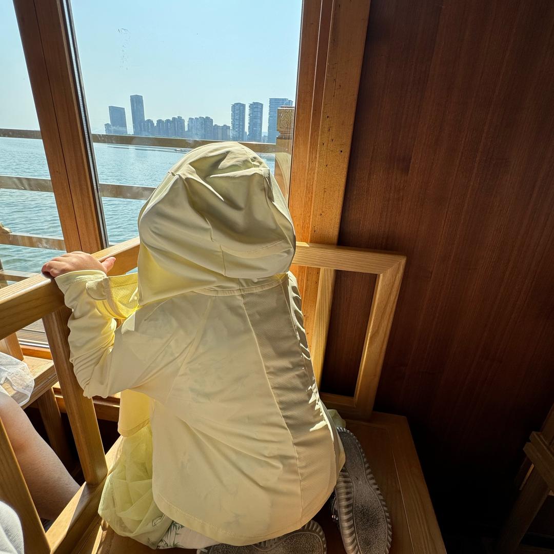 呦呦鹿鸣食野之苹