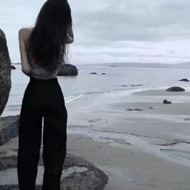 冷酷无情母蟑螂_