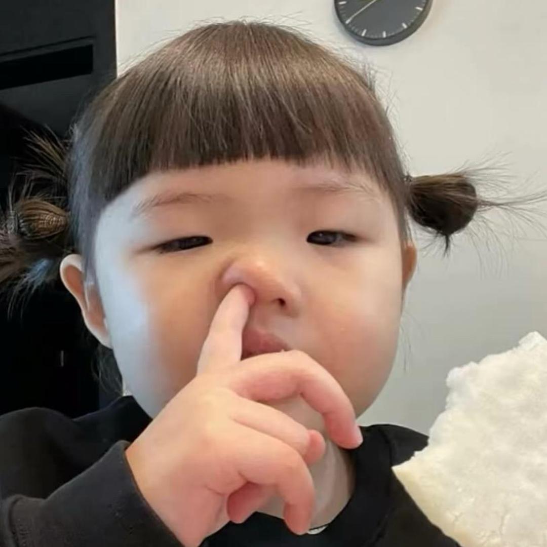 晨 晨^