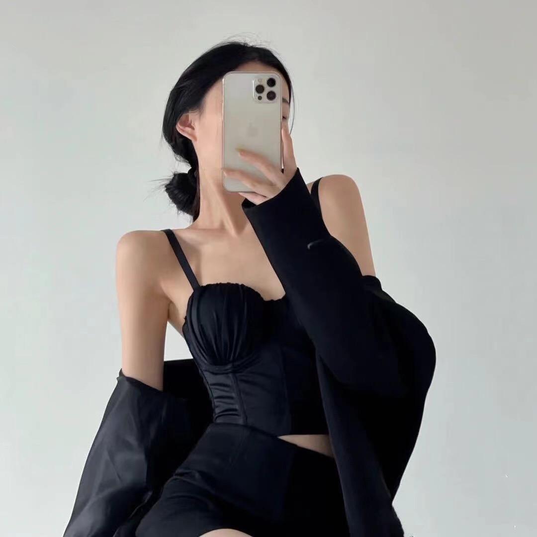 NINA