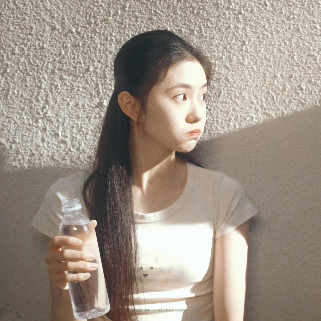 佳人懵