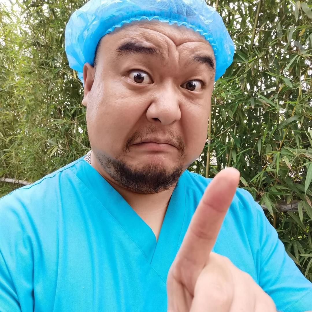 暗香先生